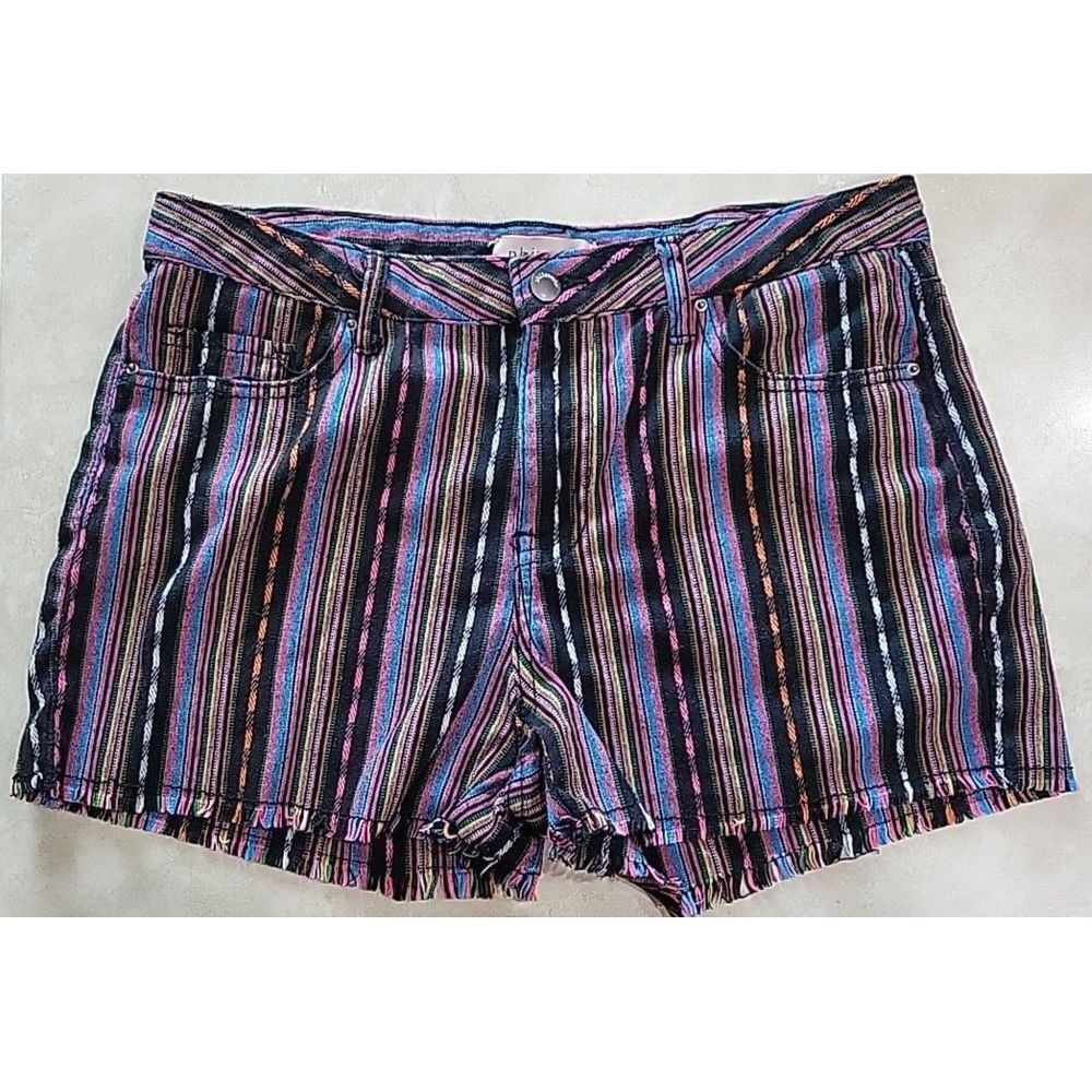 Philosophy womens shorts Size 10 aztec print frayed‎ hem black casual zip button